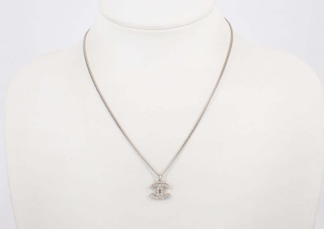 Chanel 2010 Silver-Tone CC Minimalist Necklace