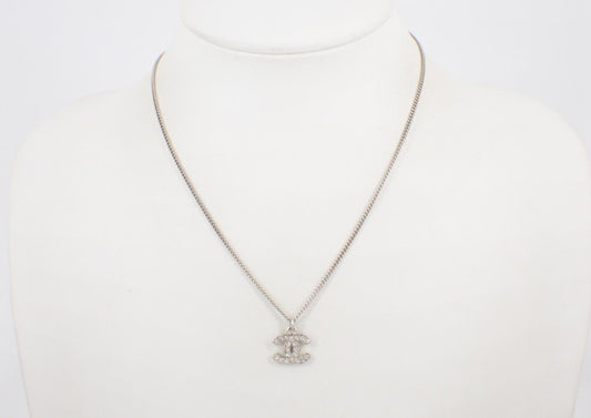 Chanel 2010 Silver-Tone CC Minimalist Necklace