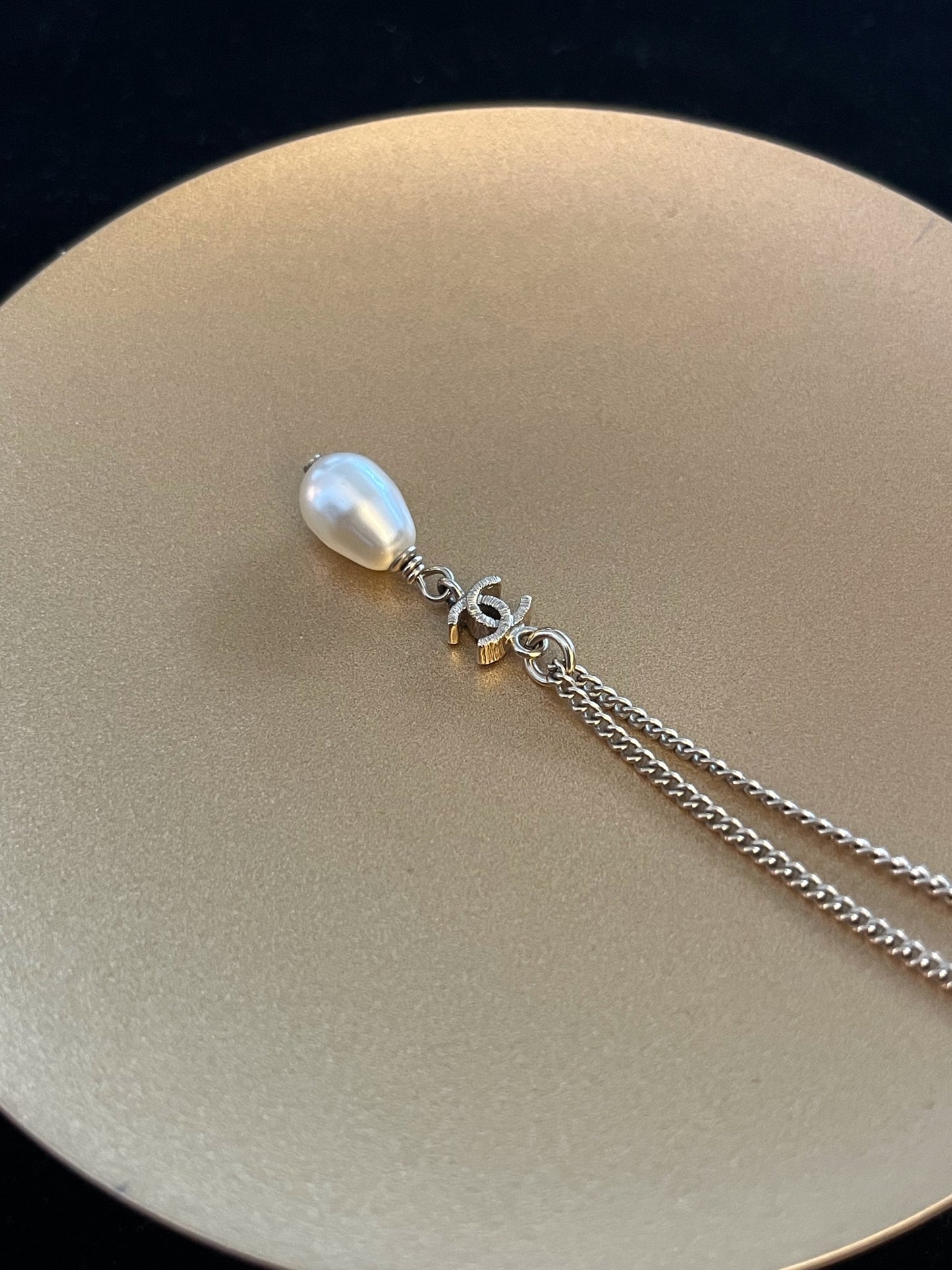 Chanel 2012 CC Pearl Drop Necklace – Champagne Gold Tone