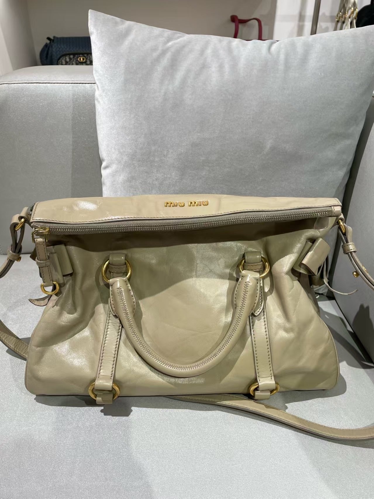 Miu Miu Vitello Lux Bow Satchel – Ivory