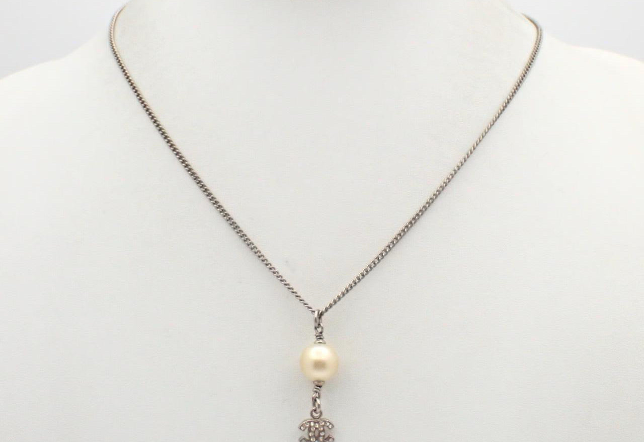 Chanel 2007 Cream Pearl CC Pendant Necklace
