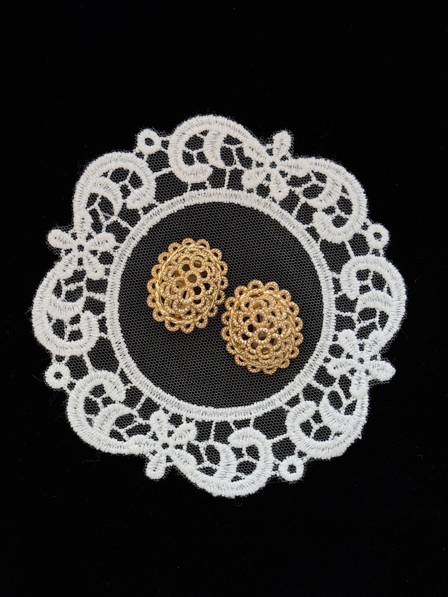 Vintage Dior 1970-1980s Filigree Oval Clip-On Earrings (Rare Piece)