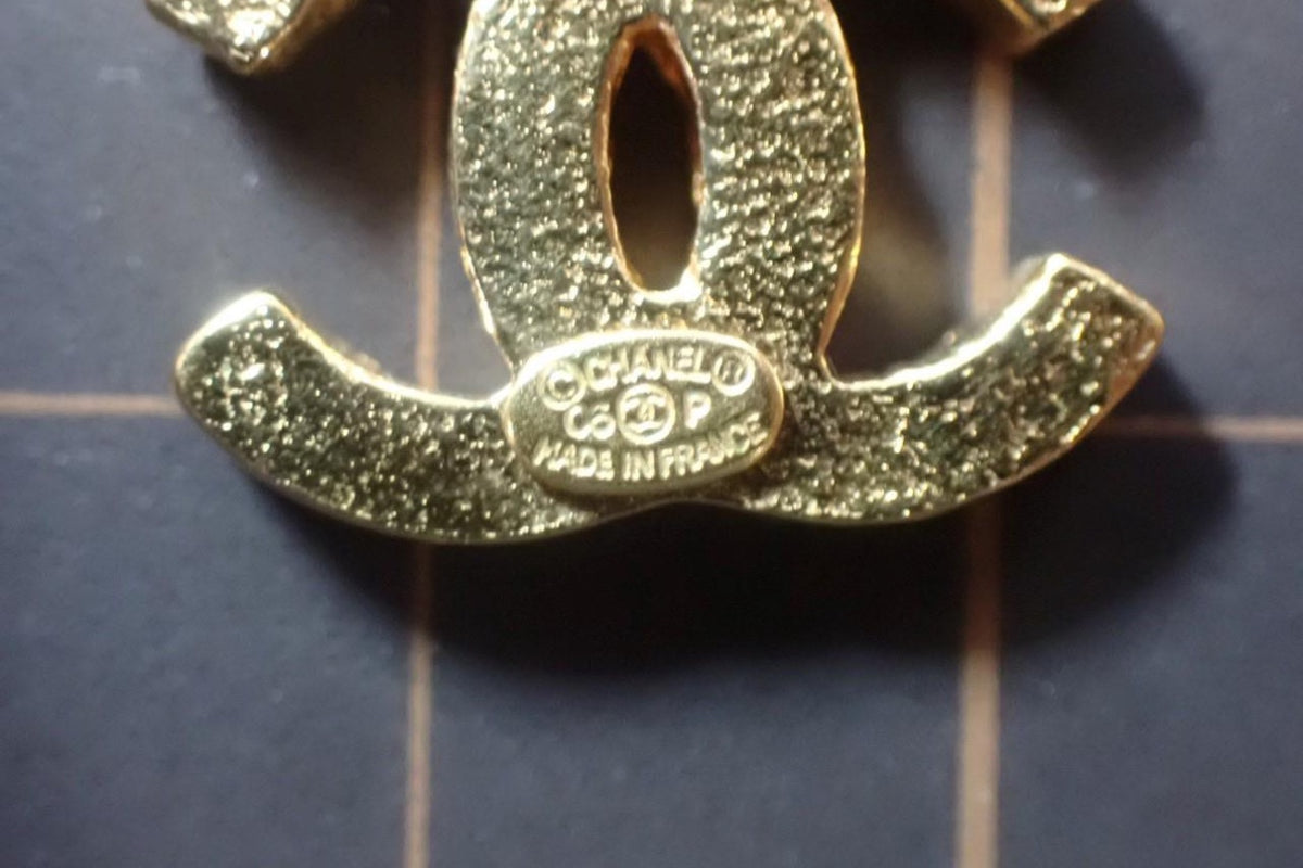 Chanel Crystal CC Clover Pendant Necklace – Cruise 2023
