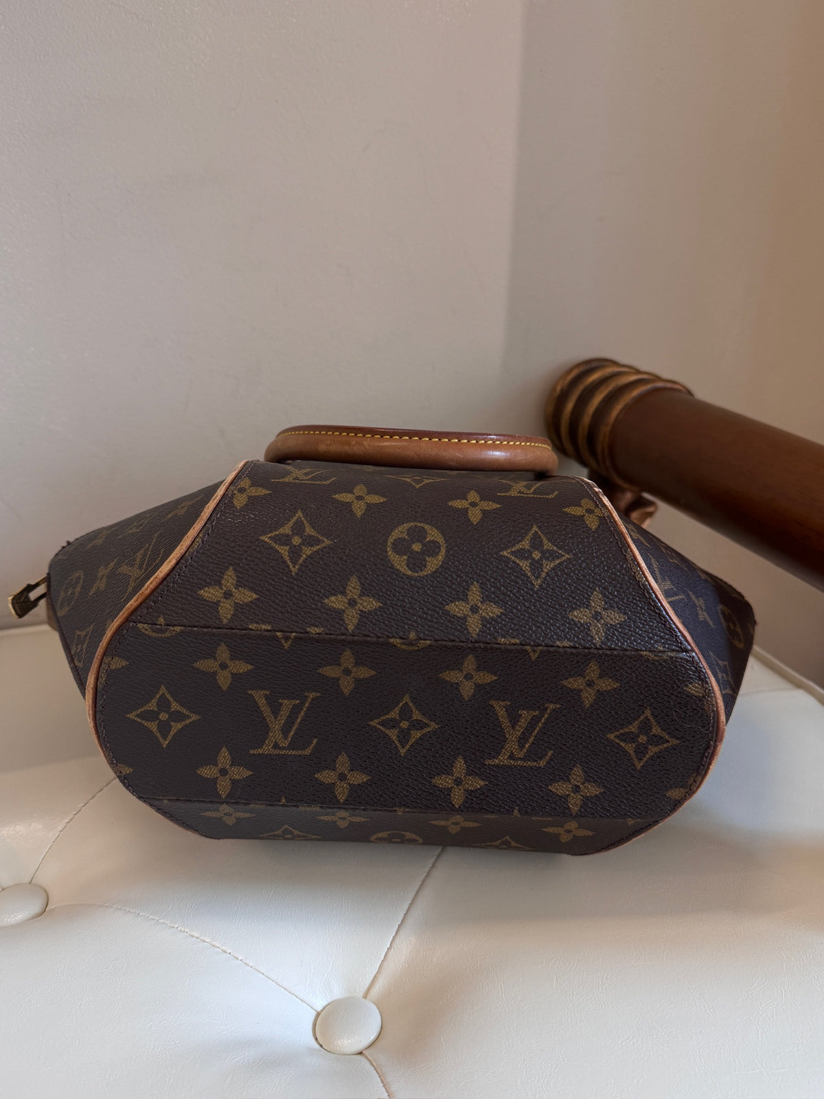 Louis Vuitton Monogram Ellipse PM Handbag