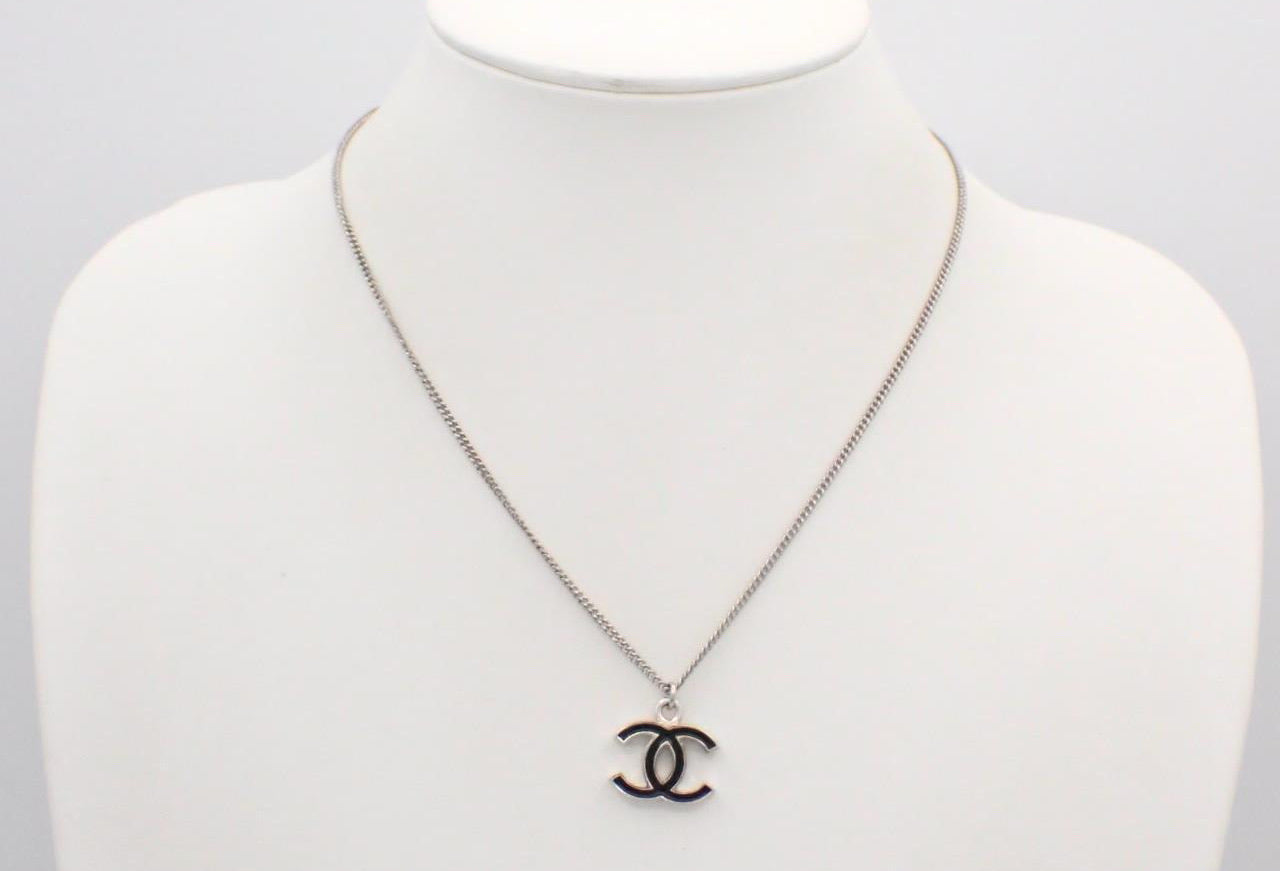 Chanel 2007 Black & Silver Double C Necklace