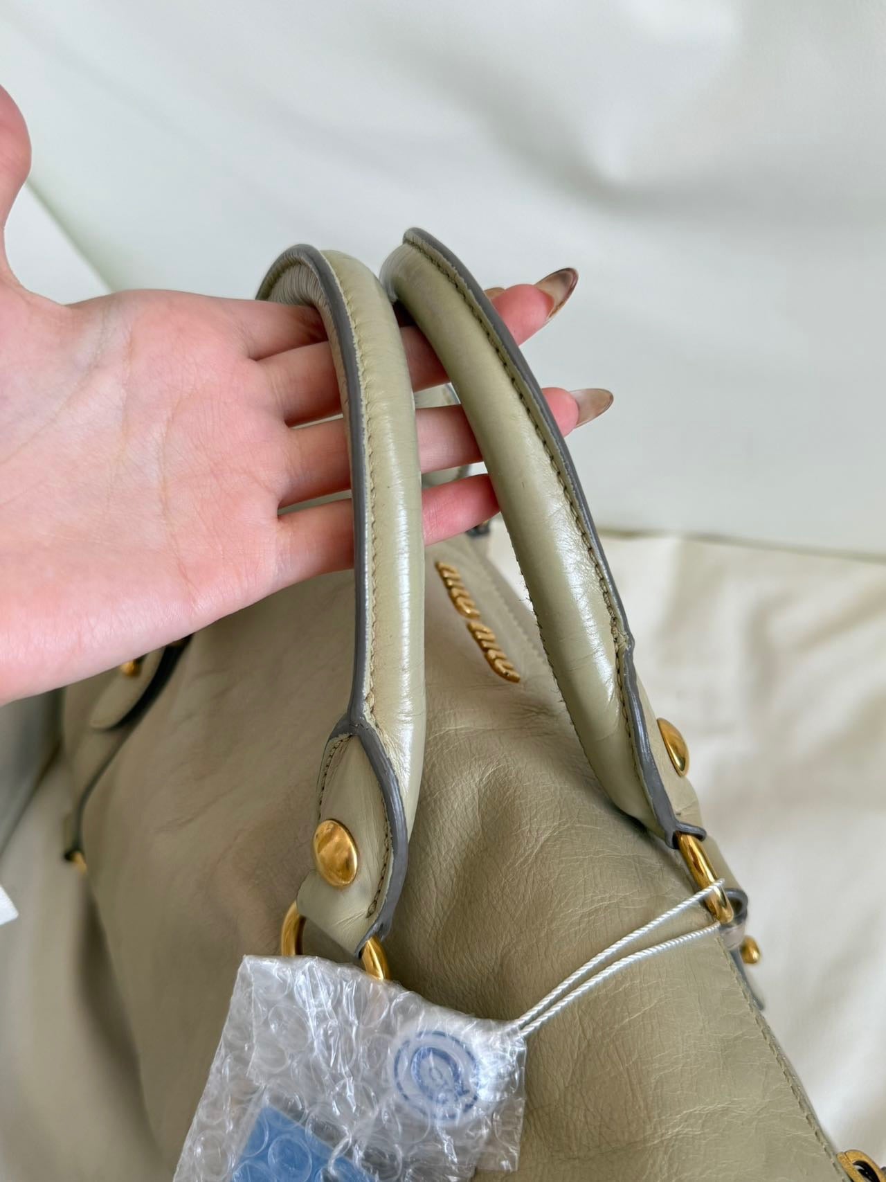 Miu Miu Vitello Lux Bow Satchel – Taupe Grey