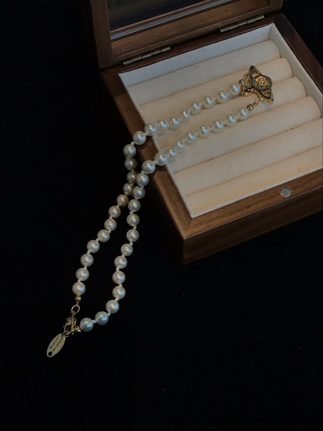 Vivienne Westwood Classic Pearl Orb Necklace (Gold Tone with Crystal)