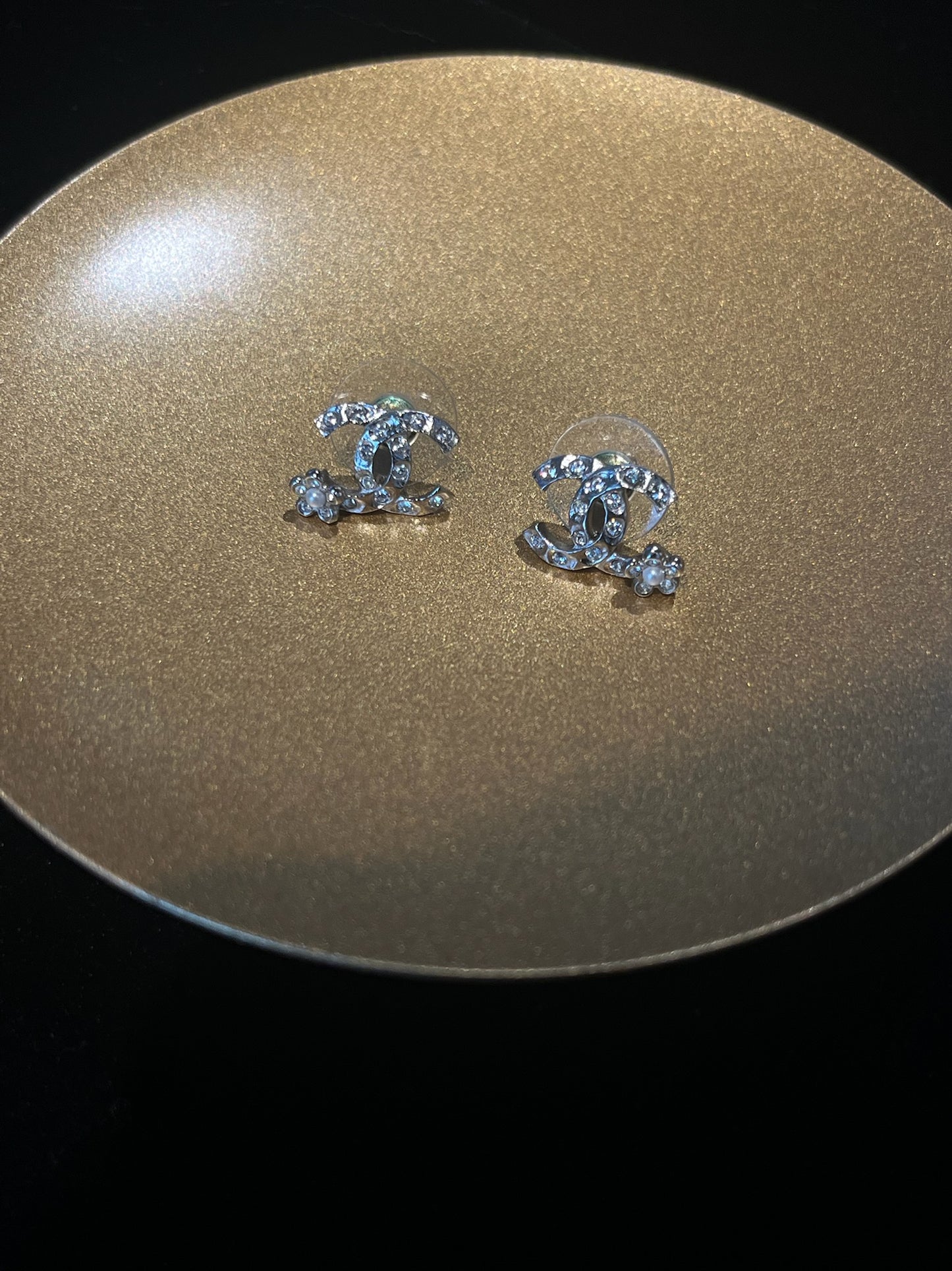 Chanel 2021 Crystal Daisy Stud Earrings (Sliver-Tone)