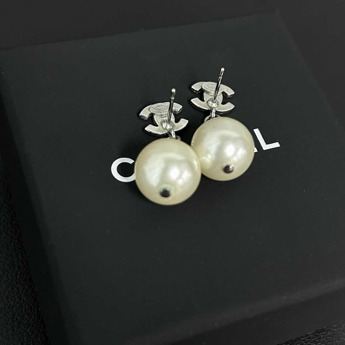 Chanel Classic CC Pearls Earrings