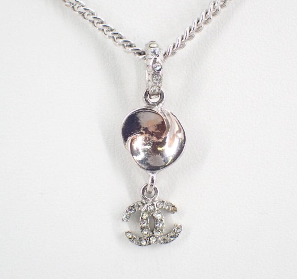 Chanel 2004 Vintage Flower Shape CC Drop Necklace