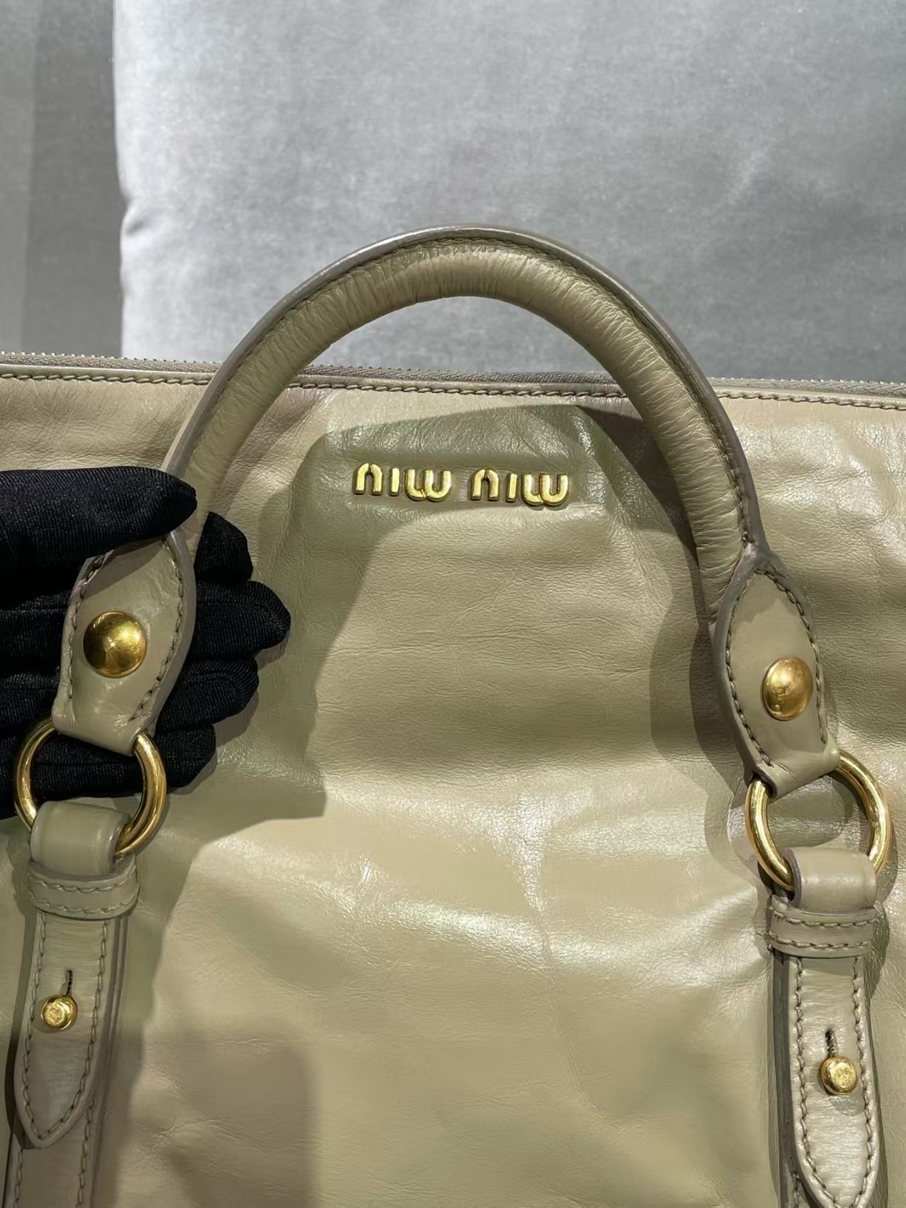 Miu Miu Vitello Lux Bow Satchel – Ivory