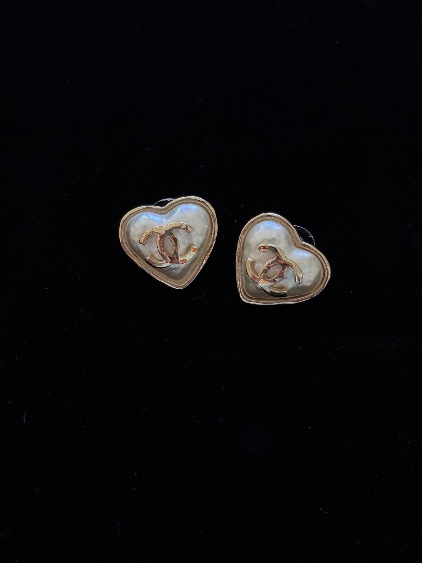 Chanel 2022 Pearl Heart CC Gold Stud Earrings (Editor's Pick)