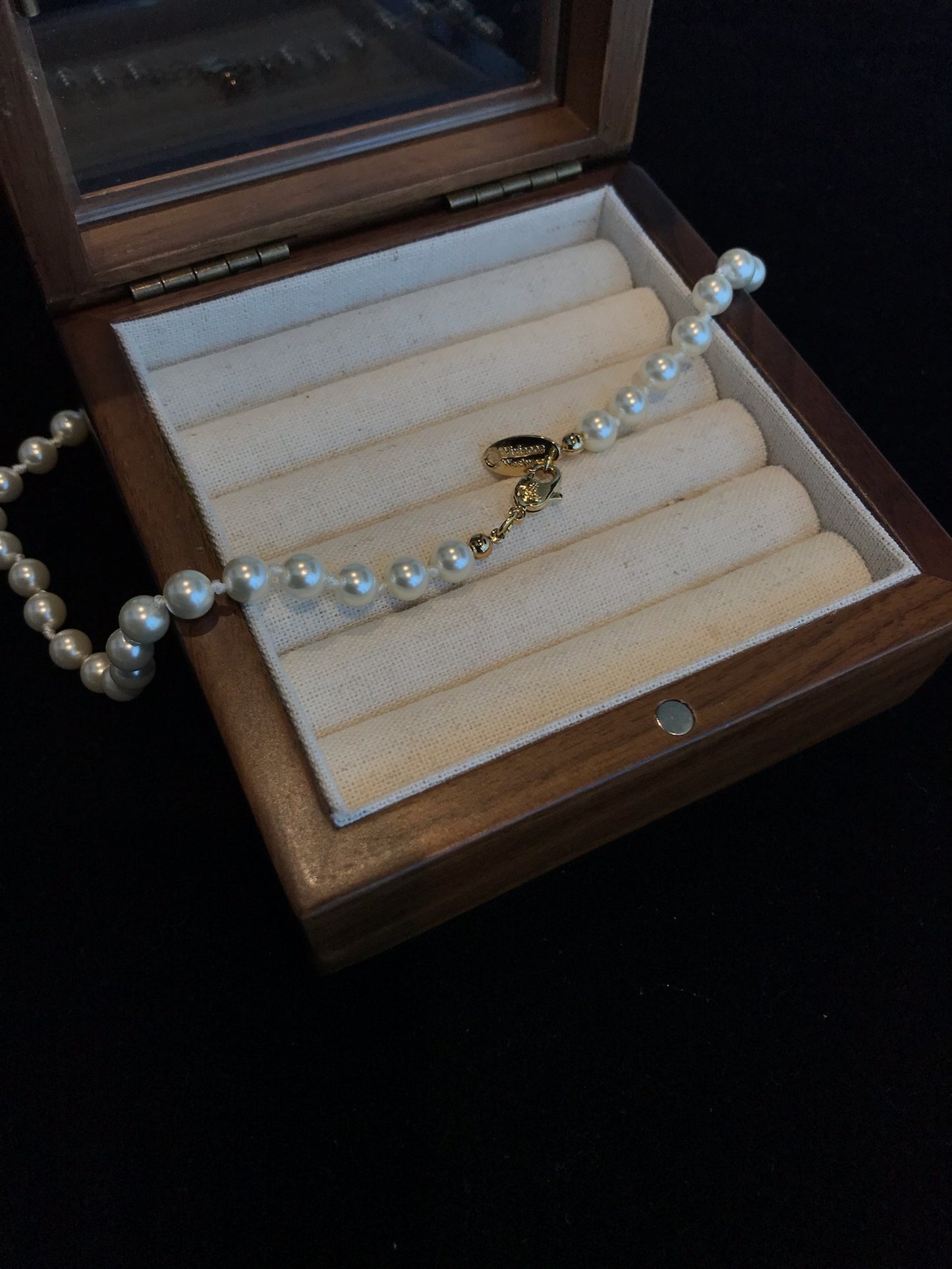 Vivienne Westwood Classic Pearl Orb Necklace (Gold Tone with Crystal)