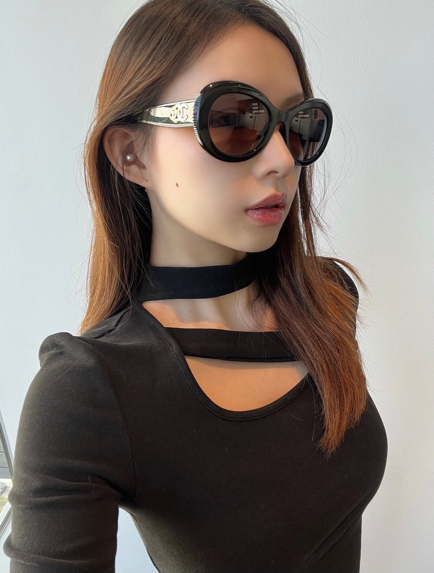 Vintage Chanel Black Round Sunglasses with Crystal CC Logo