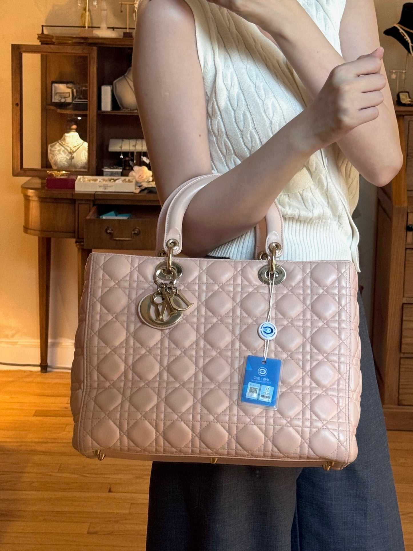 Dior Lady Dior Cannage Quilted Leather Large Tote Bag – Pink