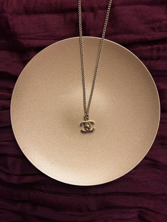 Chanel 2010 Vintage Mini Turnlock Clasp Necklace