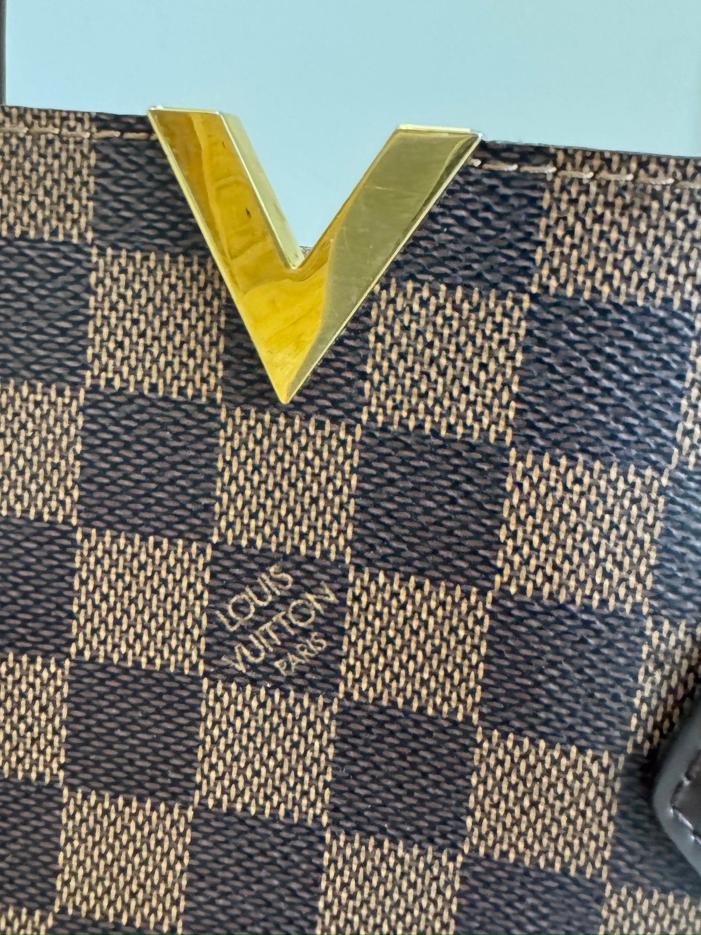 Louis Vuitton Damier Ebene Kensington Tote Bag