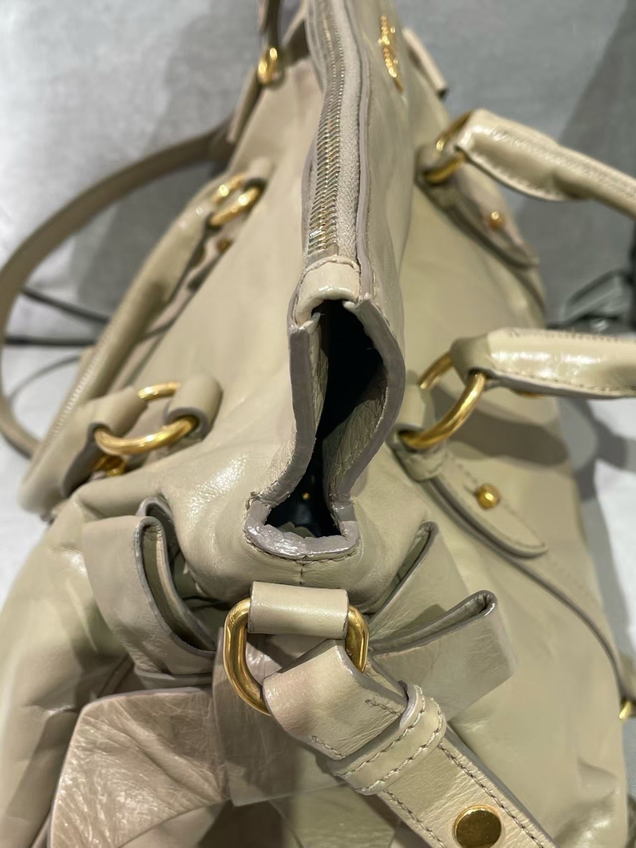 Miu Miu Vitello Lux Bow Satchel – Ivory