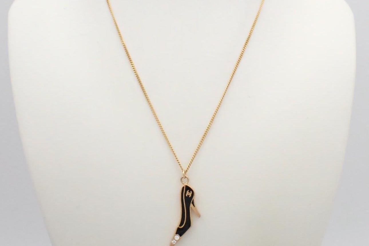 Chanel 2002 Autumn Black Enamel High Heel Pendant Necklace
