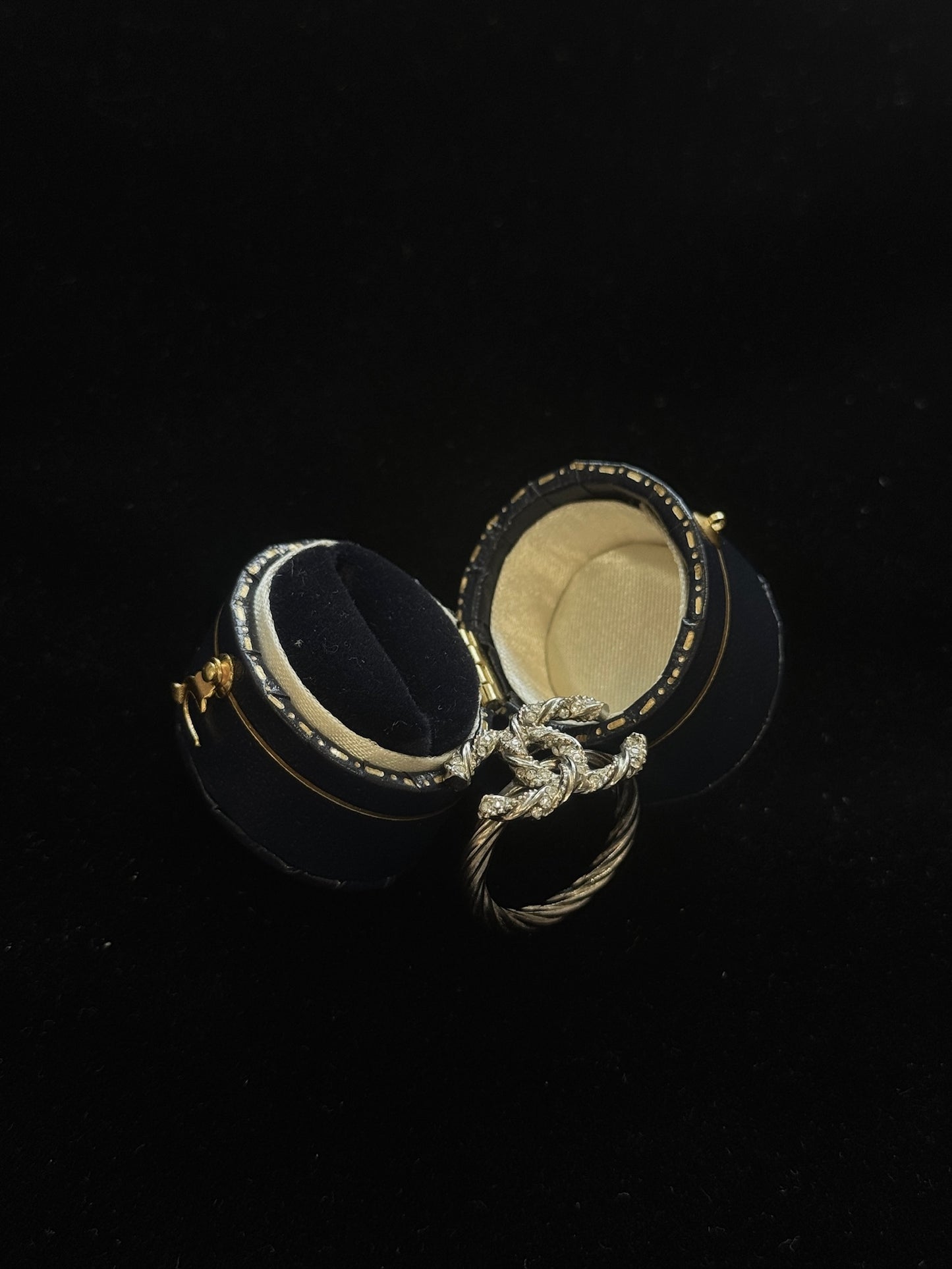 Chanel 2014 CC Classic Silver Ring