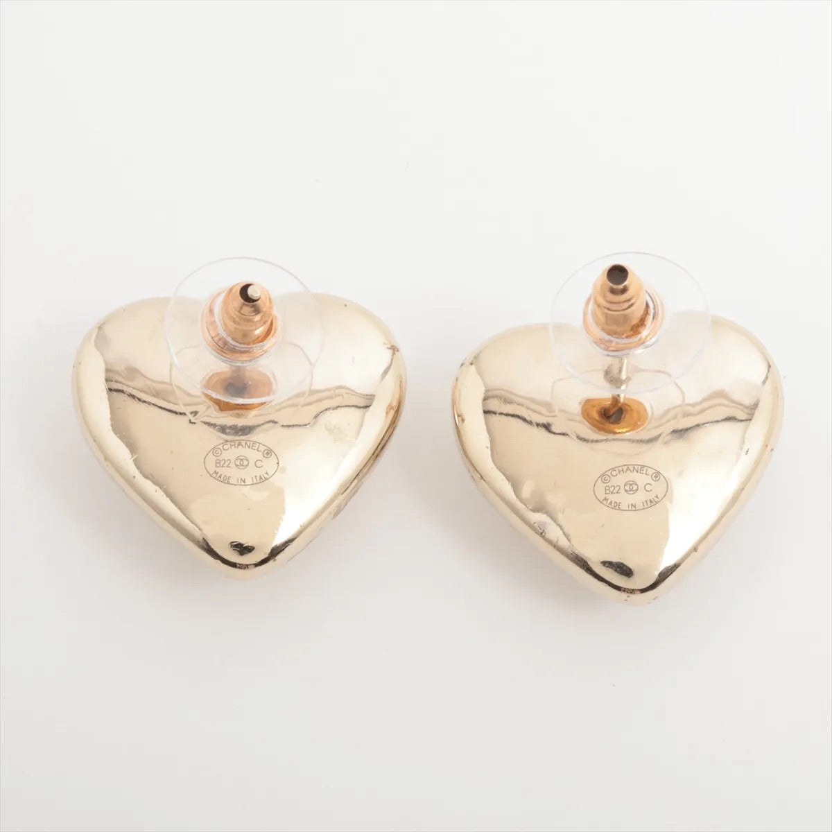 Chanel 2022 Pearl Heart CC Gold Stud Earrings (Editor's Pick)