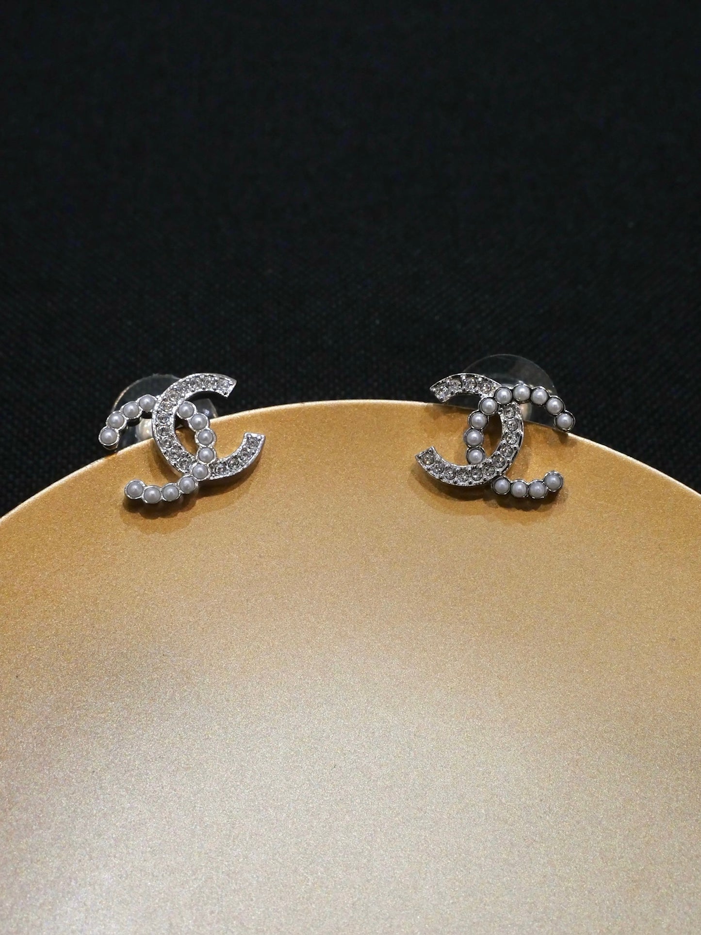 Chanel 2025 Interlocking Pearl & Crystal CC Stud Earrings