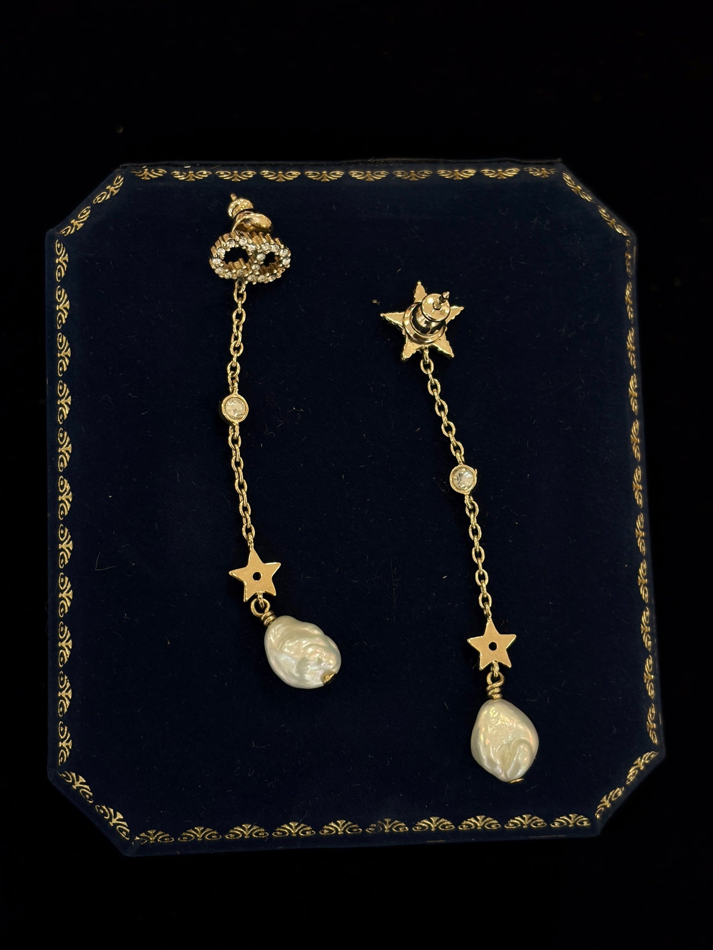 Dior Star and Pearl Drop Earrings – Gold Tone