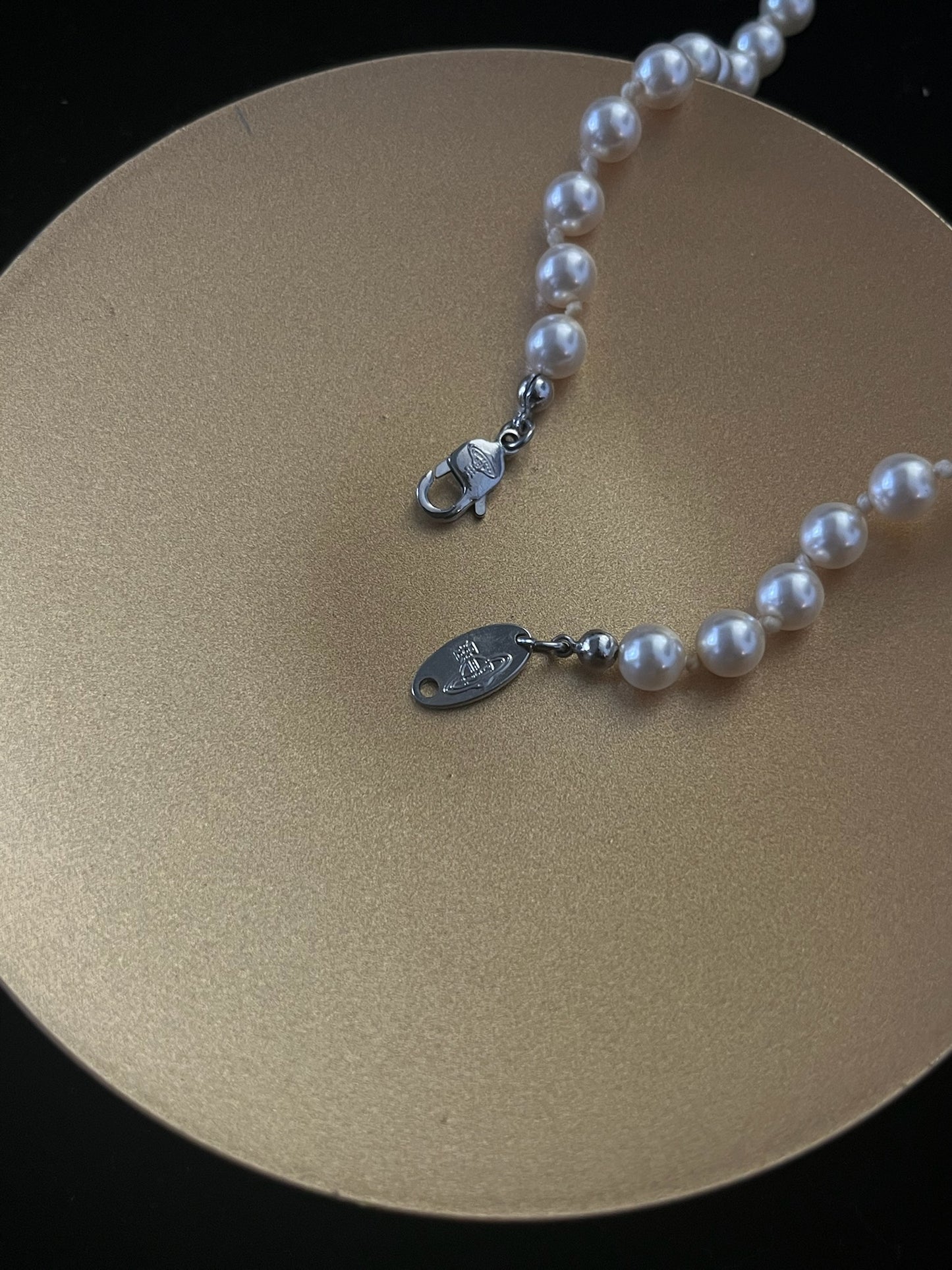 Vivienne Westwood Classic Silver Orb Pearl Choker