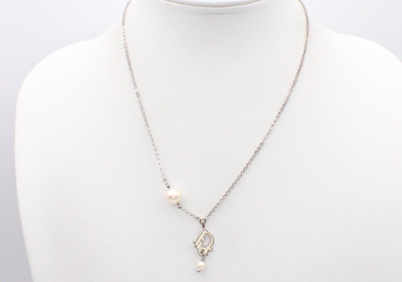 Dior Script Logo Pearl Pendant Necklace