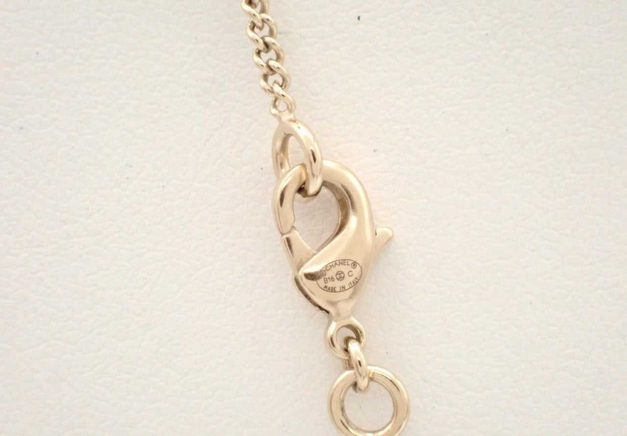 Chanel 2016 CC Pearl Camellia Pendant Necklace