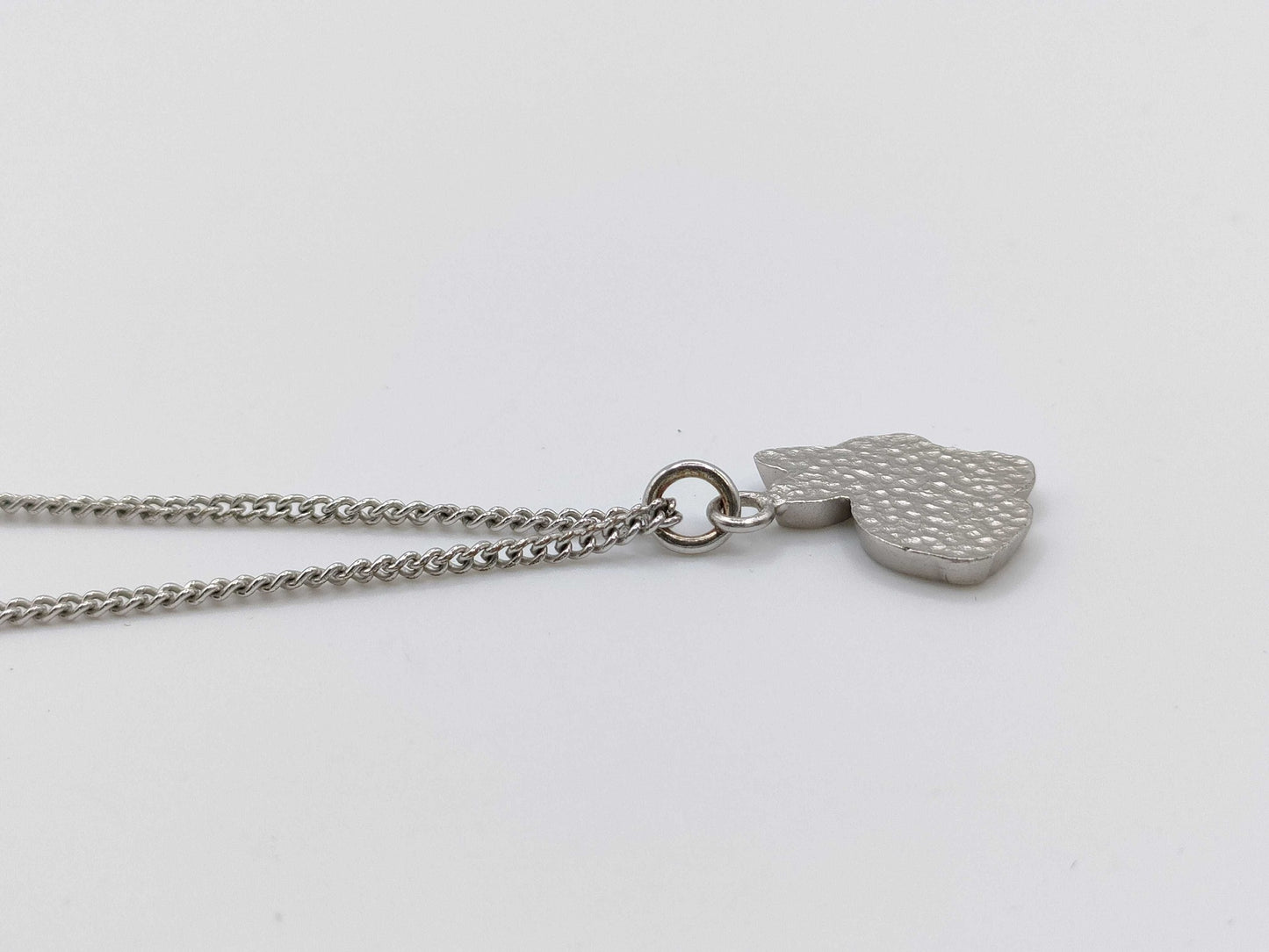 Chanel 2005 Vintage Ivory Bunny Pendant Necklace