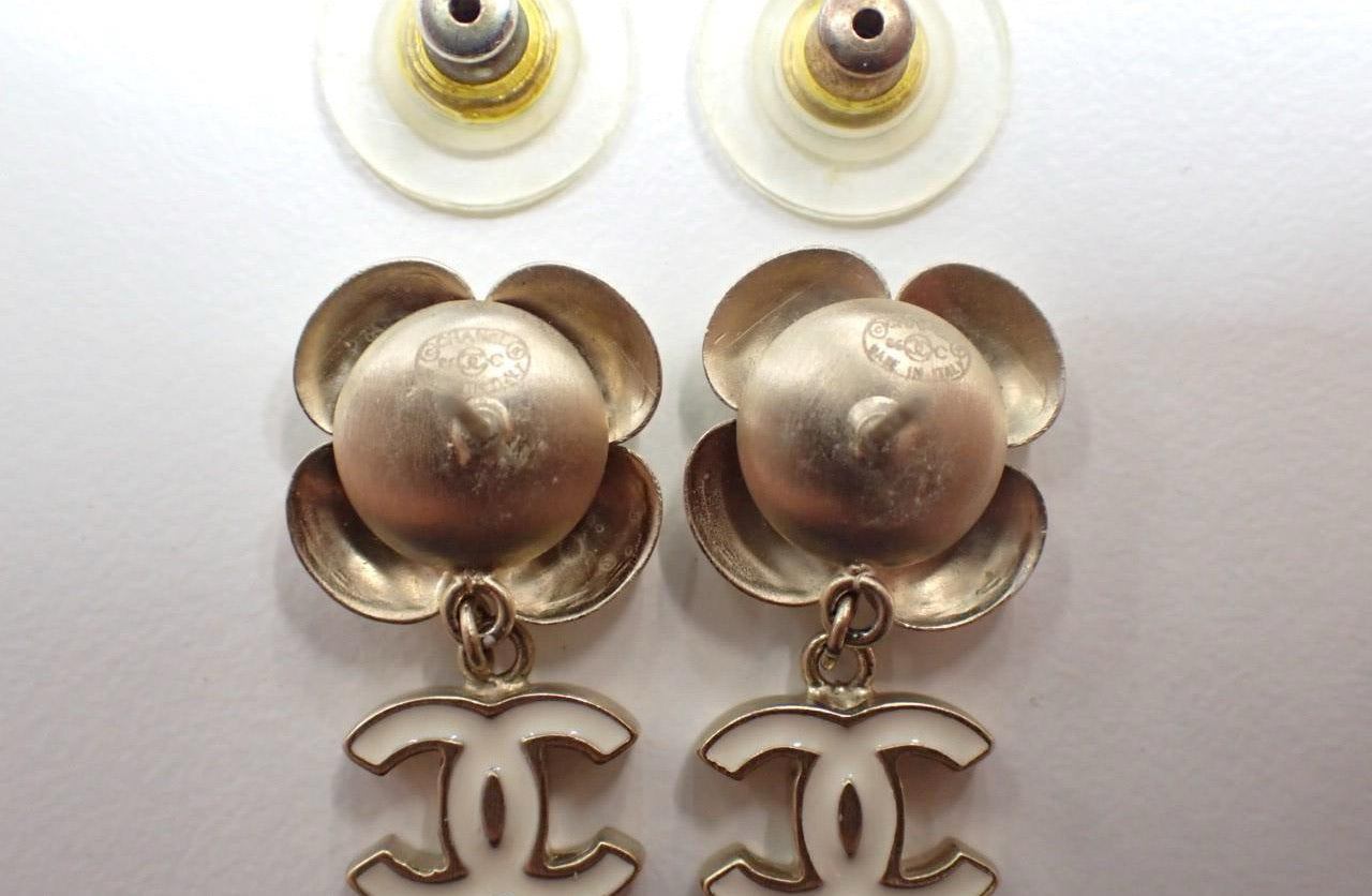 Chanel 2006 Vintage Camellia CC Drop Earrings