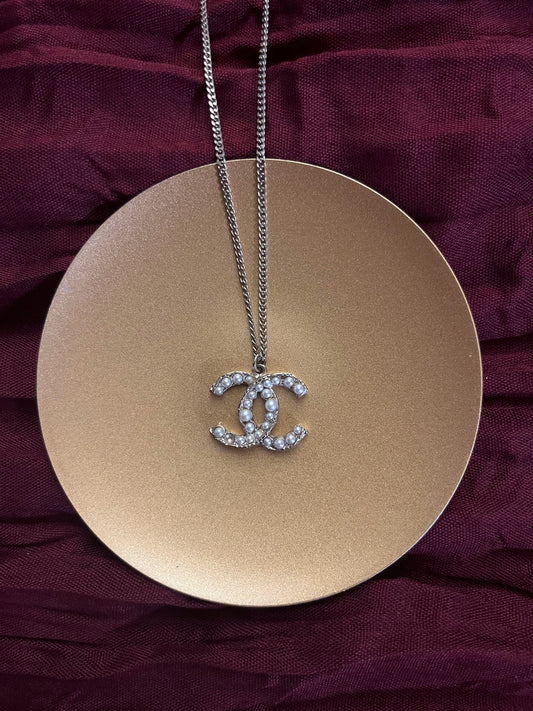 Chanel 2011 Reversible Irregular CC Pearl Necklace