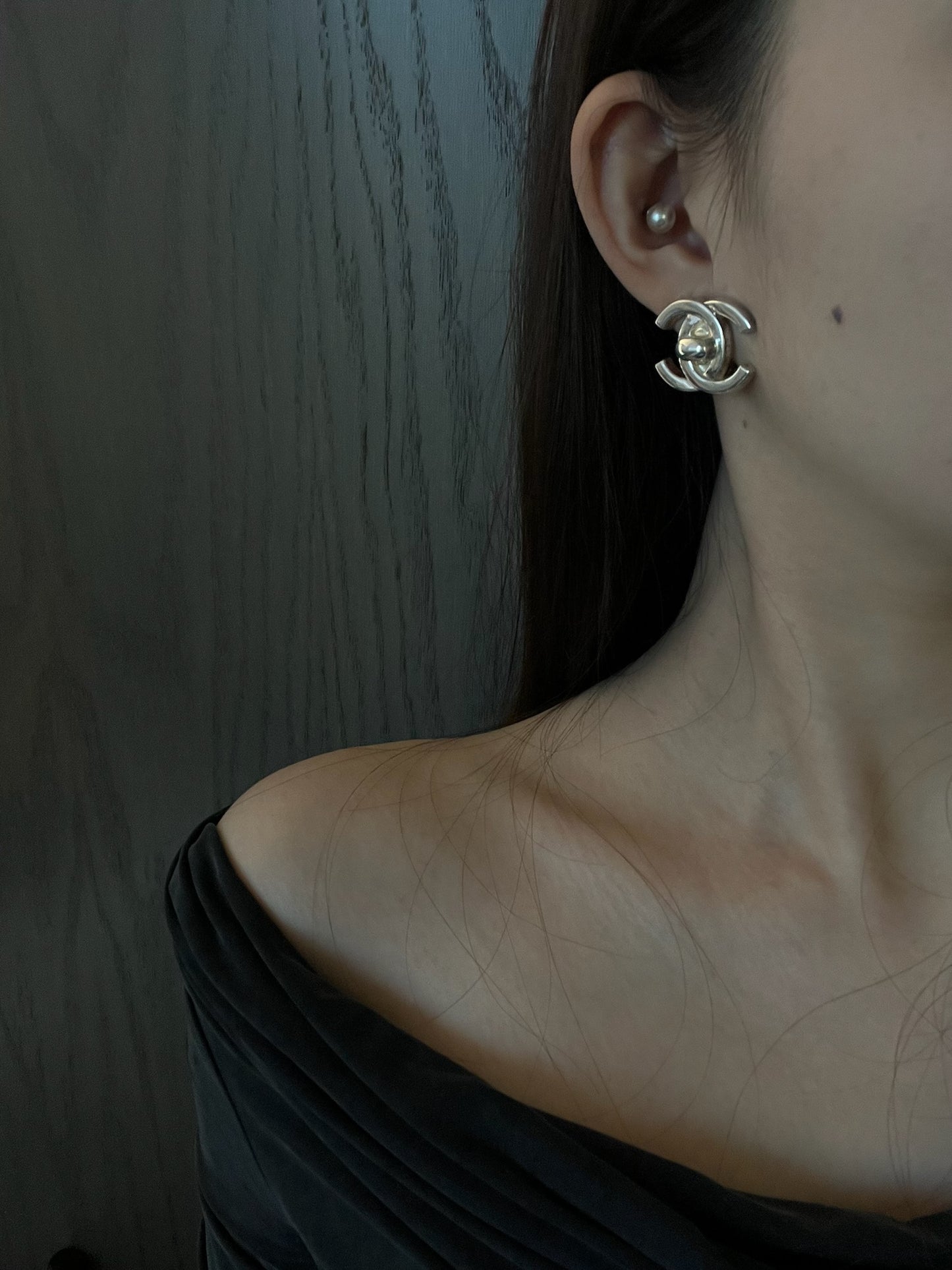 Chanel 1996 Silver-Tone Satchel Buckle Clip-On Earrings