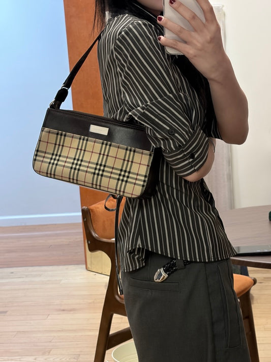 Burberry Vintage Nova Check Shoulder Bag