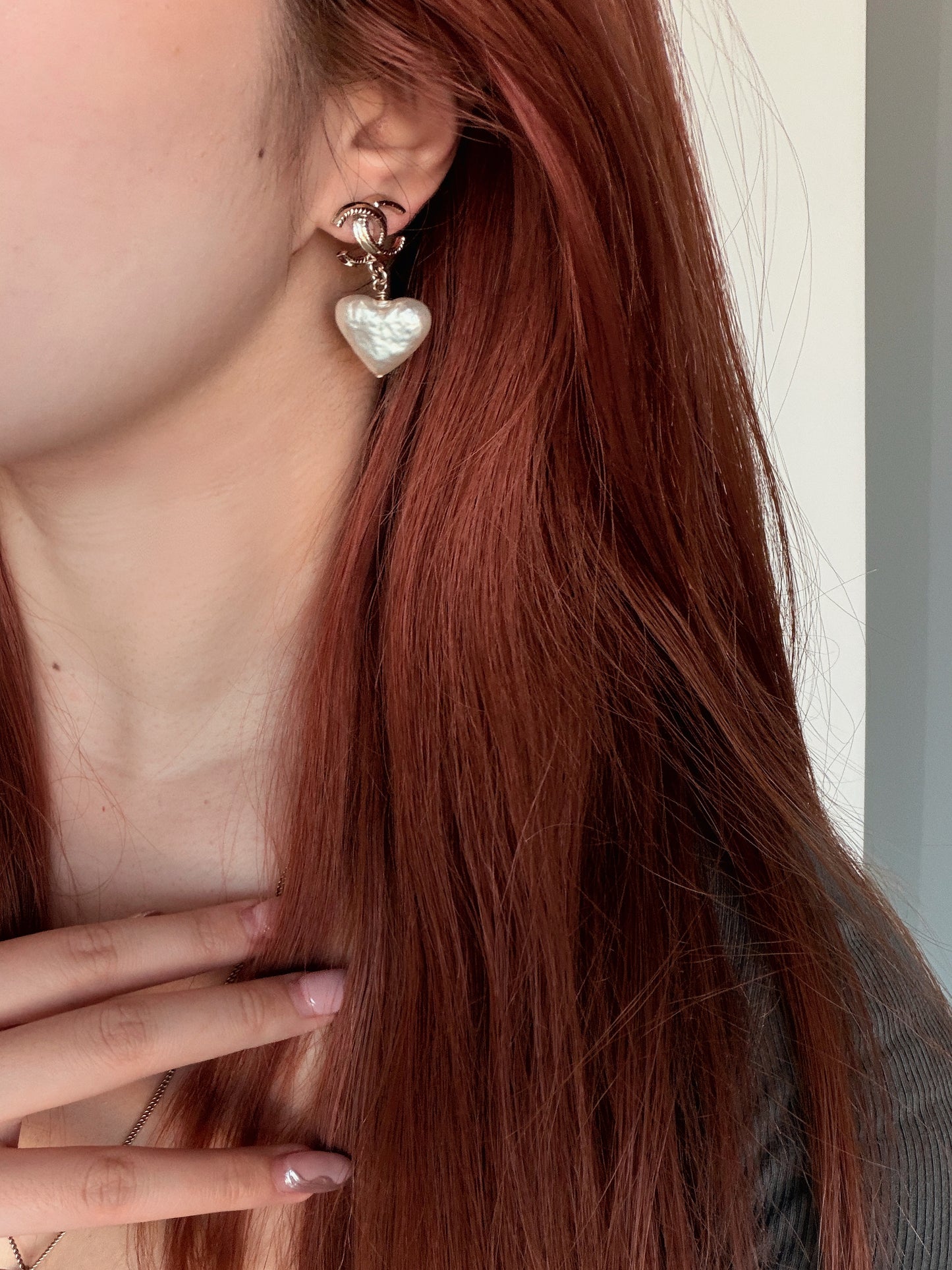 Chanel 2024 “Pearl Heart CC Drop” Gold-Tone Dangle Earrings