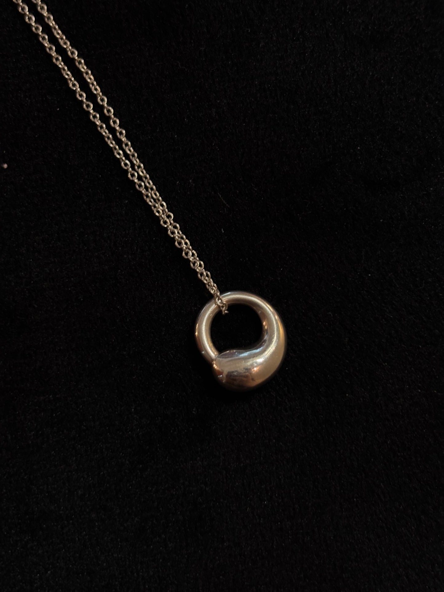 Tiffany & Co. Vintage Elsa Peretti Eternal Circle Pendant Necklace